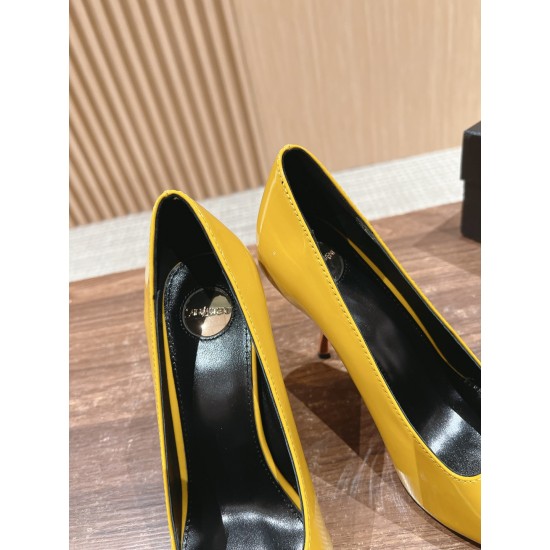 Saint Laurent High Heels