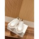 white sneakers 