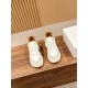  white sneakers 