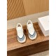  white sneakers 