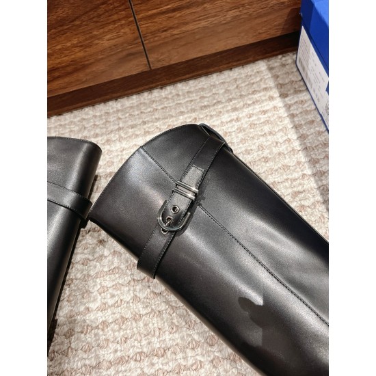 Stuart Weitzman boot