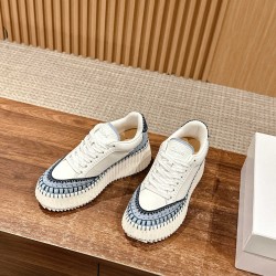  white sneakers 