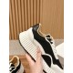  white sneakers 