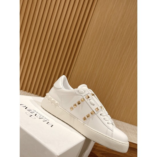 Sneakers White Shoes