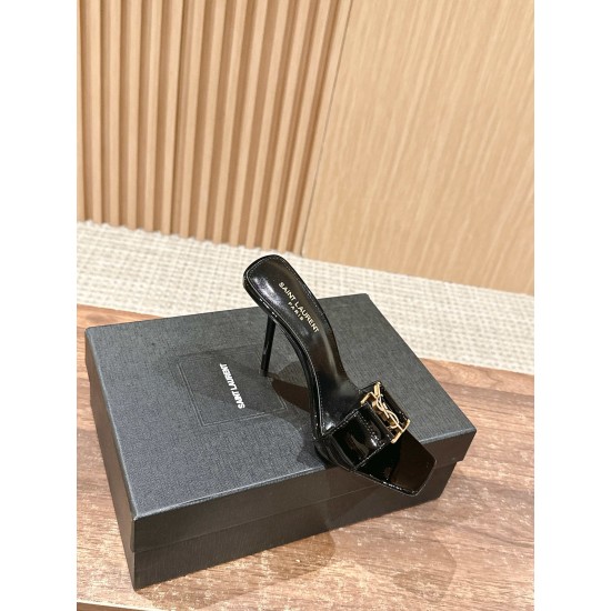 Saint Laurent Sandals