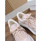  white sneakers 