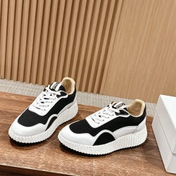  white sneakers 