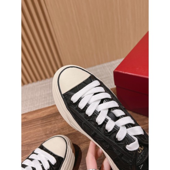 Casual Shoes 