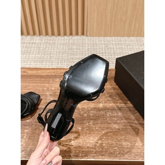 Saint Laurent Sandals