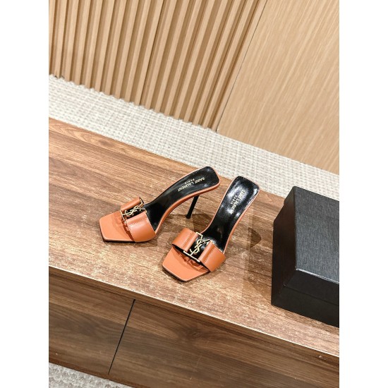Saint Laurent Sandals