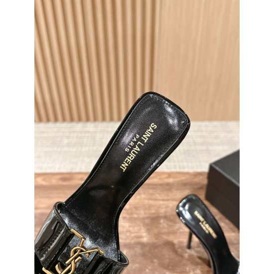 Saint Laurent Sandals