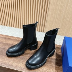 Stuart Weitzman boot