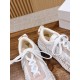  white sneakers 