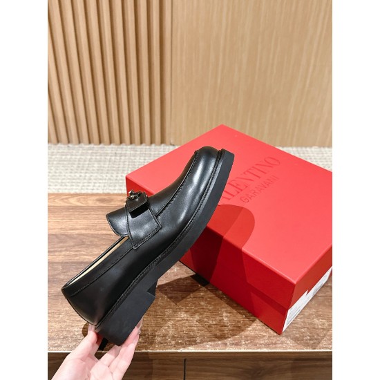 Loafers 