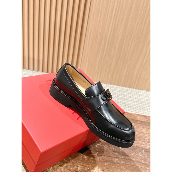 Loafers 