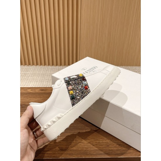 Sneakers White Shoes