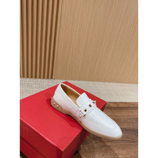 Loafers 
