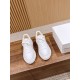  white sneakers 