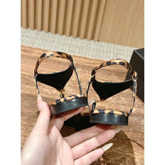 Saint Laurent Sandals
