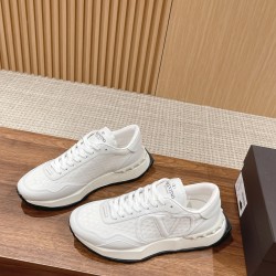 Runner  shoe