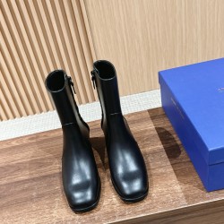Stuart Weitzman boot