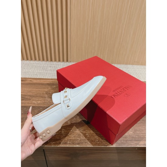 Loafers 