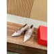 high-heeled shoes