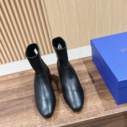 Stuart Weitzman boot