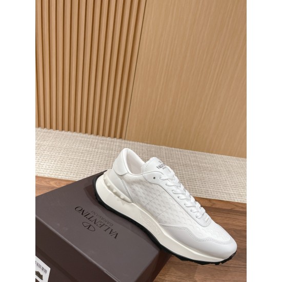 Runner  shoe