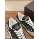 Runner  shoe