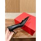 high-heeled shoes