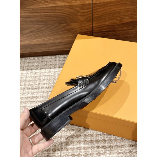 Todes Loafers