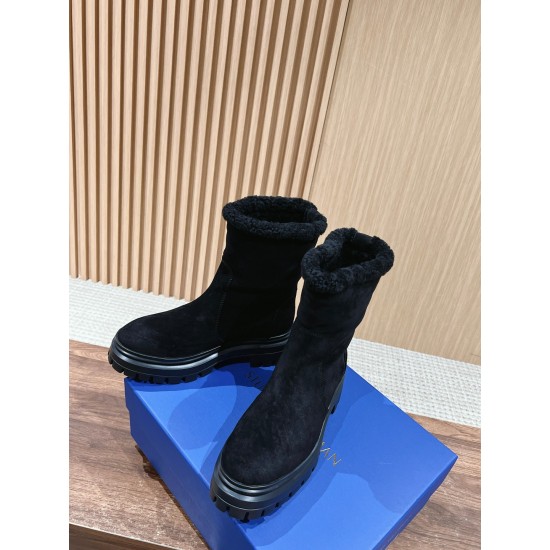 Stuart Weitzman boot