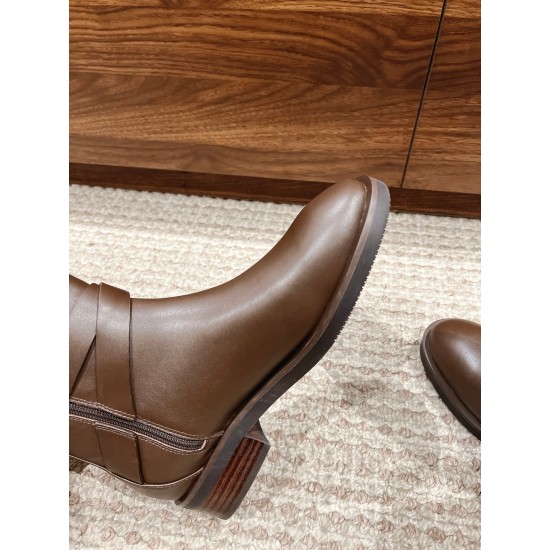 Stuart Weitzman boot