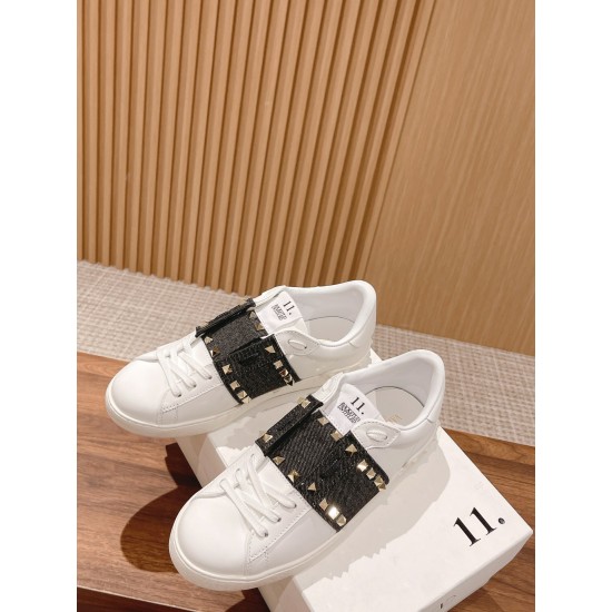 Sneakers White Shoes