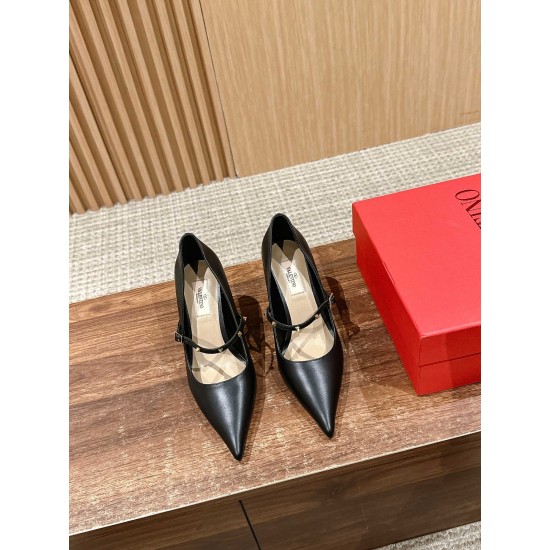 high-heeled shoes