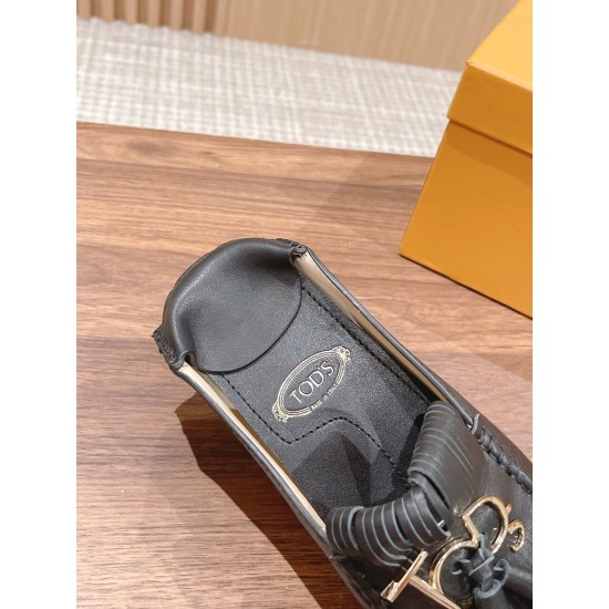 Tods Loafers Bean Shoes