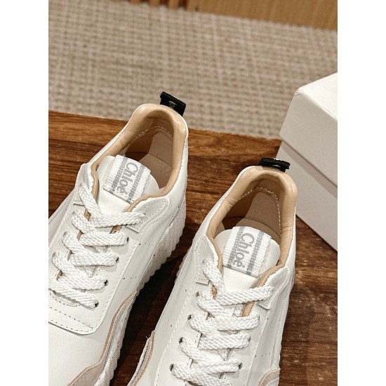  white sneakers 