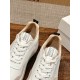  white sneakers 