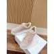  white sneakers 
