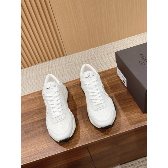 Runner  shoe
