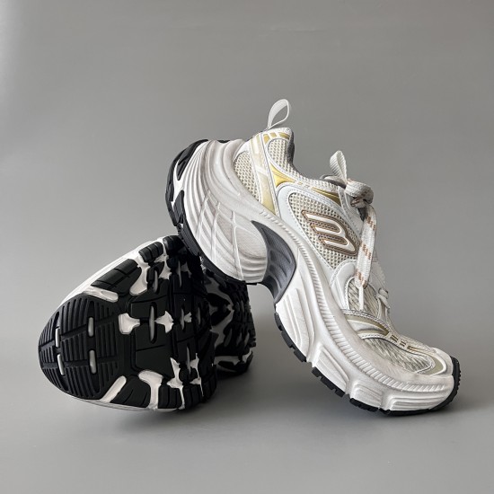 6XL Sneakers