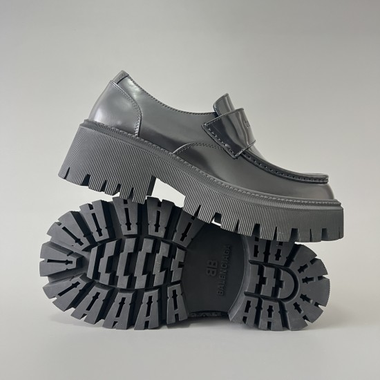 Tractor Round Toe Loafers