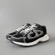 B30 Sneakers
