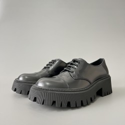 Tractor Sneakers