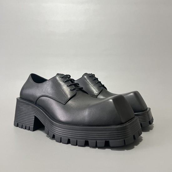 Tractor Sneakers