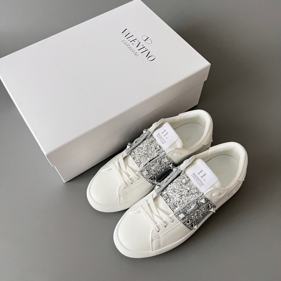 Rockstud Untitled Rivet