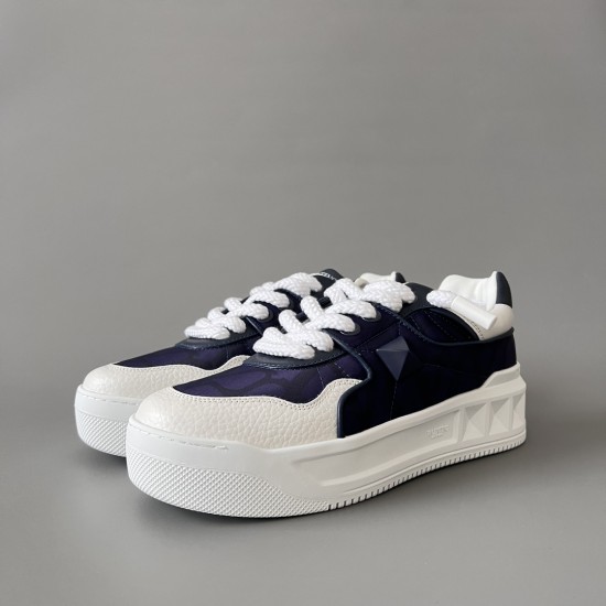 Round Toe Lace Up Board Shoes