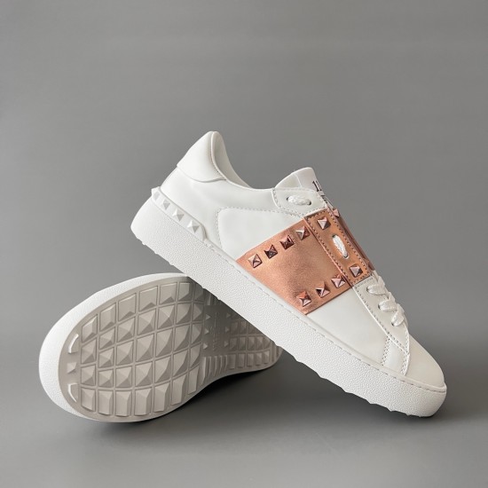 Rockstud Untitled Rivet