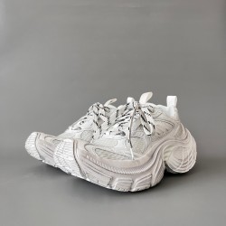 6XL Sneakers